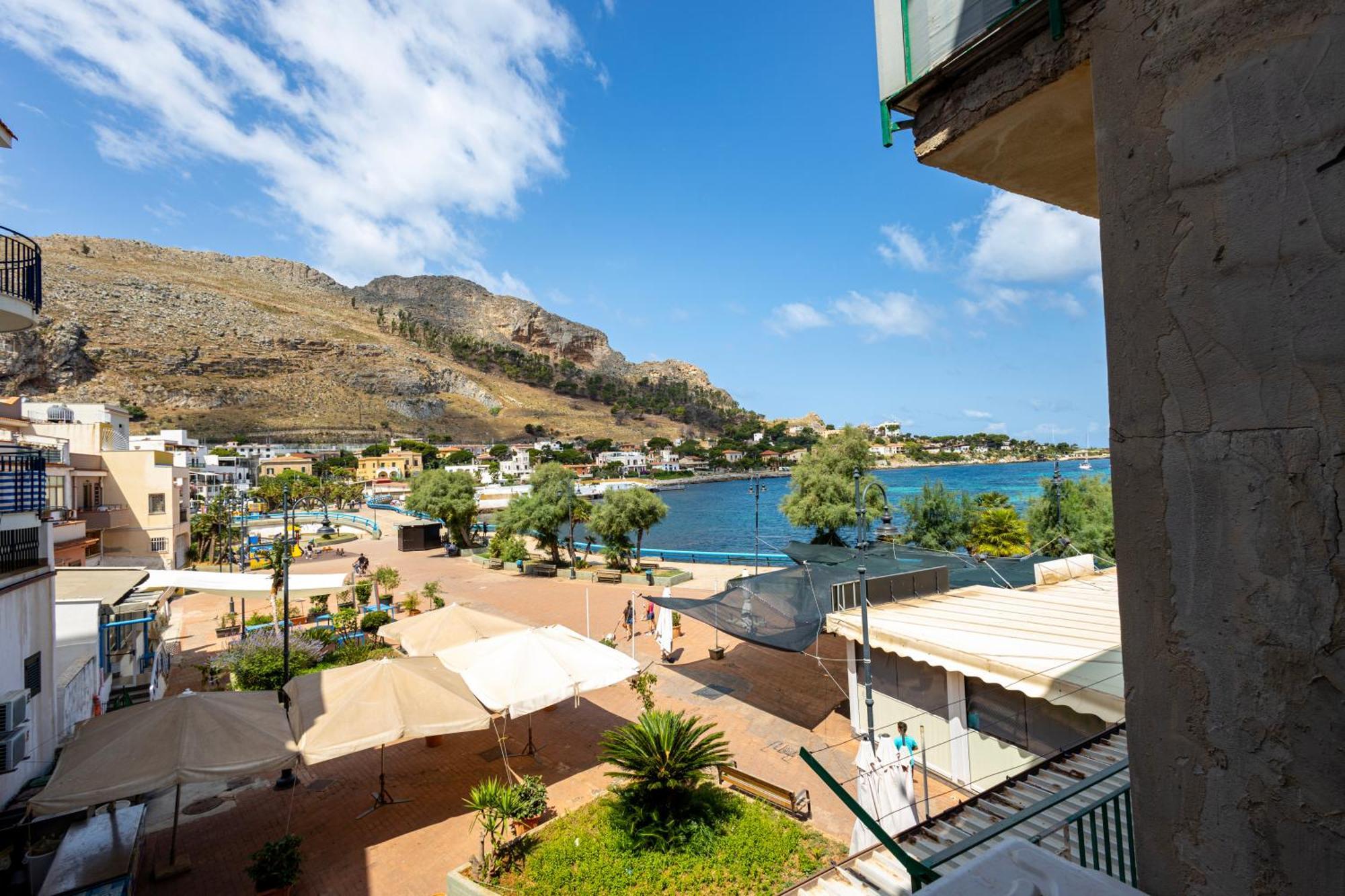 La Piazzetta A Mare Holiday House Sferracavallo Εξωτερικό φωτογραφία