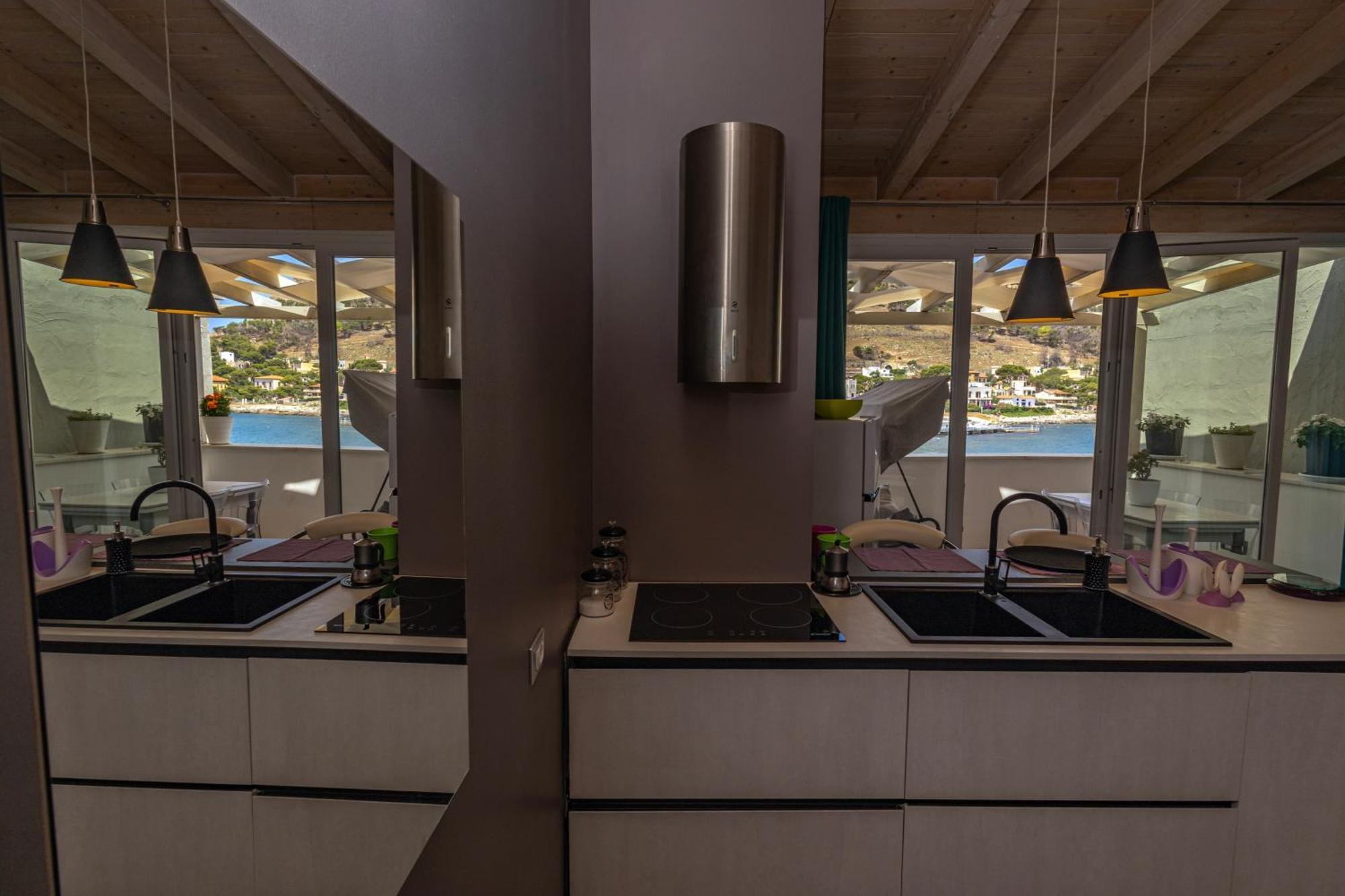 La Piazzetta A Mare Holiday House Sferracavallo Εξωτερικό φωτογραφία